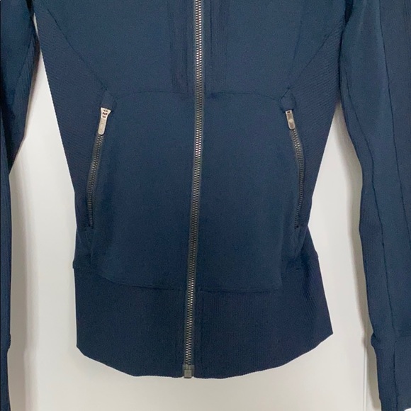 Lululemon Movement to Movement Jacket - Picture 7 of 11